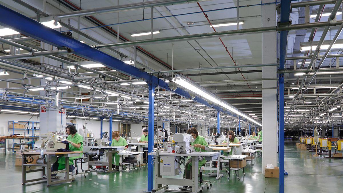 Fábrica de confecção fornecedora da Zara/Inditex